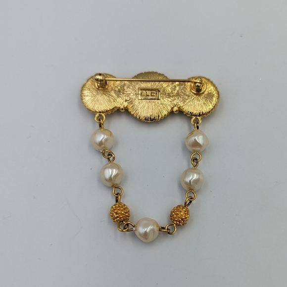 Decorated Bar & Chain Faux Pearls LIZ CLAIBORNE Vintage Gold Tone Brooch - Picture 8 of 11